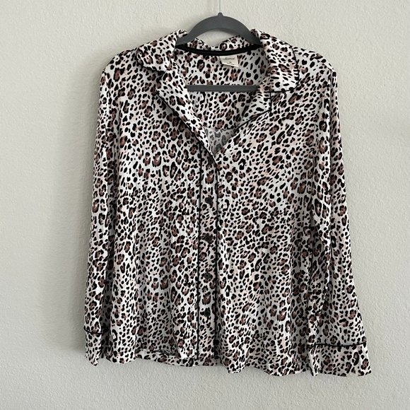 Soma jaguar animal print button down NWT - Picture 2 of 7
